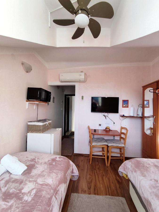 House Ina Ston Ξενοδοχείο Εξωτερικό φωτογραφία