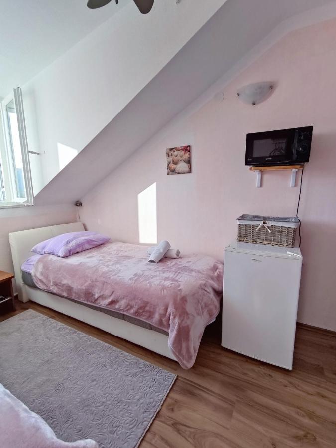 House Ina Ston Ξενοδοχείο Εξωτερικό φωτογραφία
