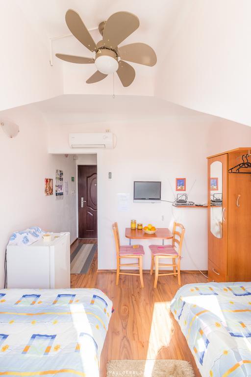 House Ina Ston Ξενοδοχείο Εξωτερικό φωτογραφία